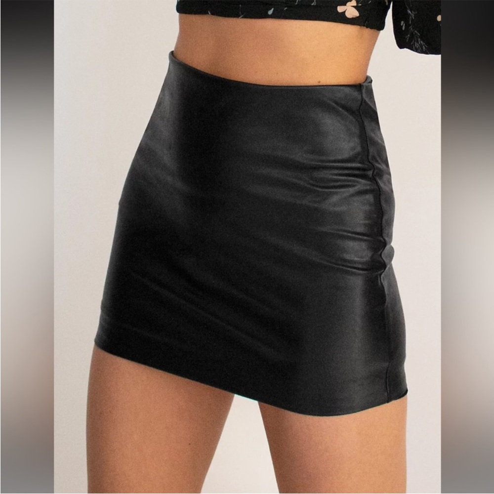 Wilfred faux leather mini skirt